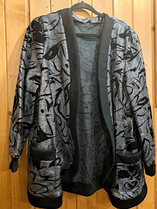 Narzutka srebrno-czarna rozm.XXL