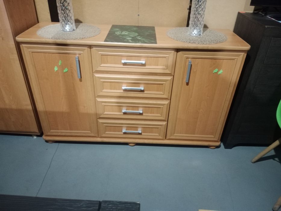 Komoda w bardzo dobrym stanie!!!