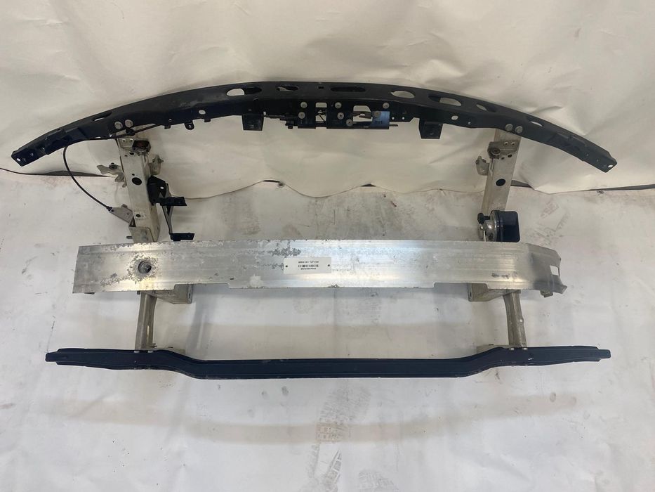 Усилитель переднього бампера BMW i3 / i3s (I01 / I01 LCI)