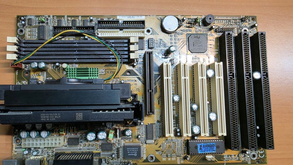 motherboard antiga MSI MS-6119