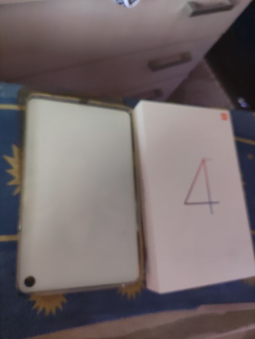 Продам планшет Mi Pad 4 plus Lte,на сим карте, состояние нового