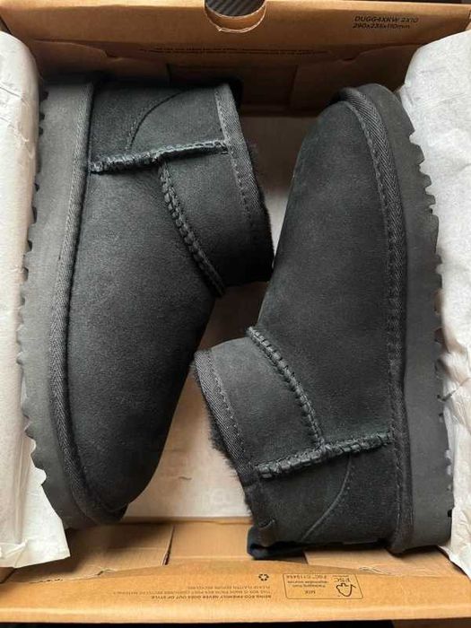 UGG Classic Mini Boots Black r.39