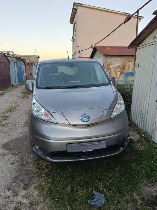 Продам нісан e-nv200 2015р.а