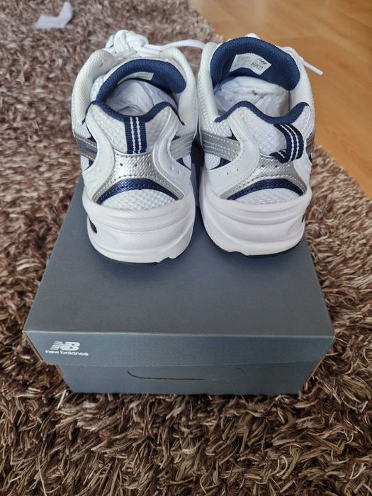 Sapatilhas New Balance MR530SG