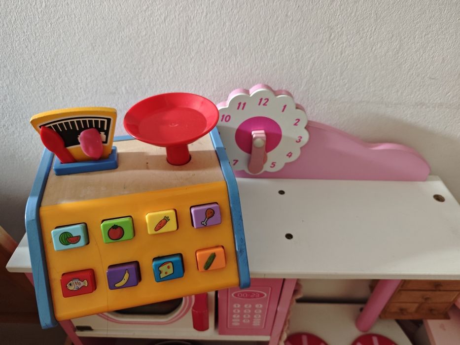 Cozinha brincar com imensos acessórios