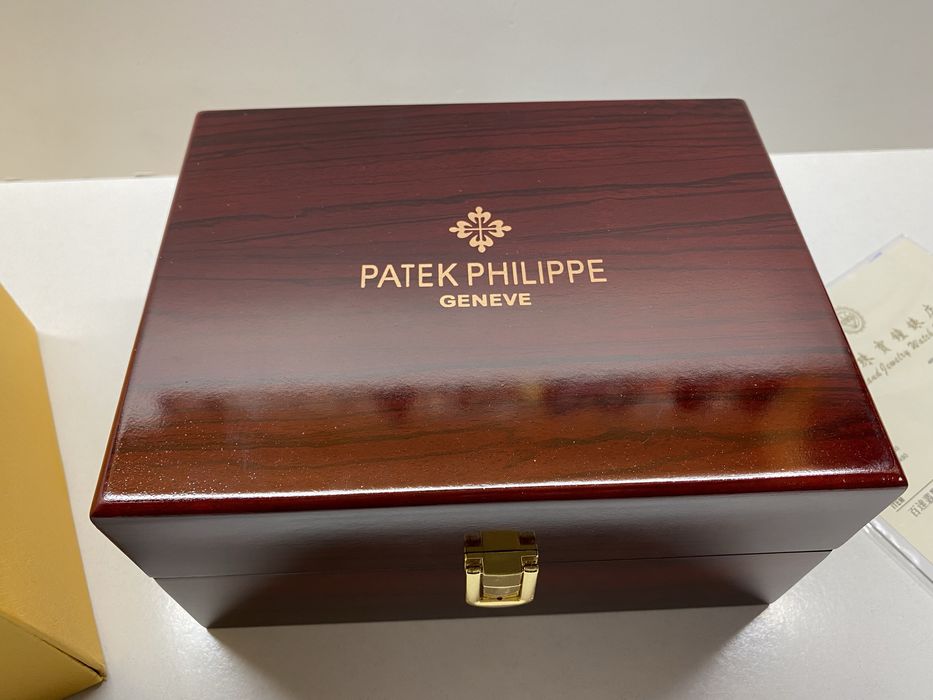 Caixa de Relógio Nova