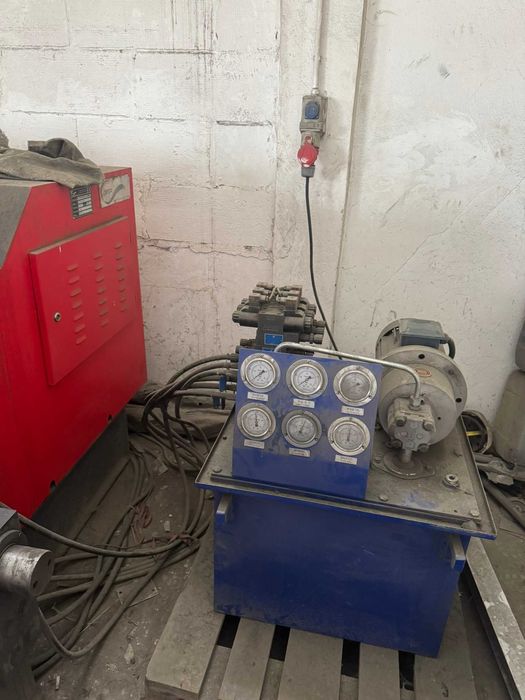 Walcarka hydrauliczna 3 – rolkowa MTPS 8 x 2000 zwijarka