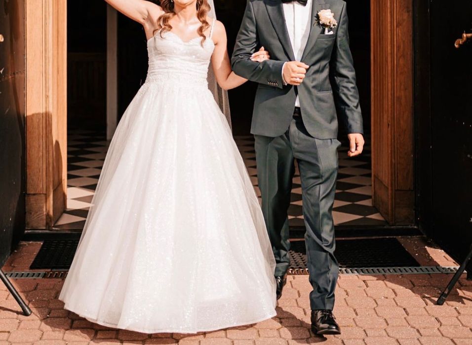 Suknia ślubna  Allure