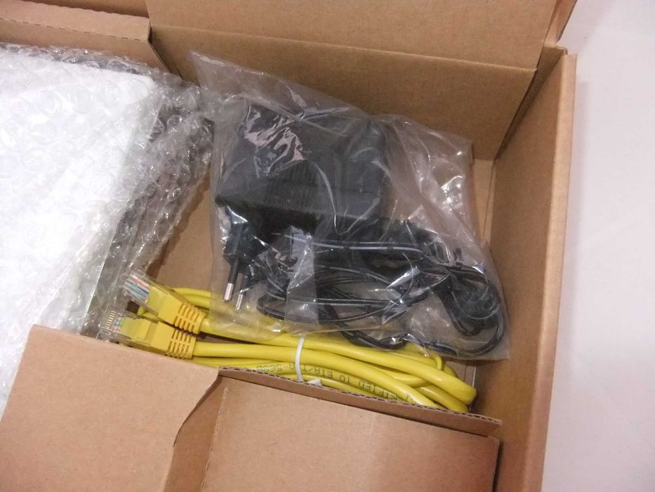 D-Link DVA-G3170i Modem/Router with VoIP64737978496387123