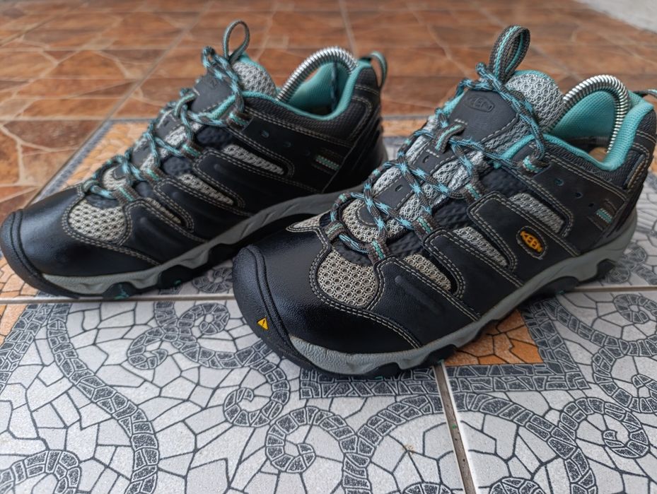 Keen 37p. Жіночі трекінгові кросівки water proof.