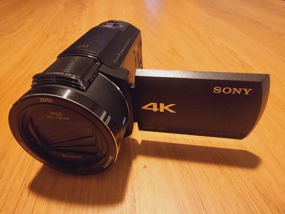 Filmadora e Camera Handycam Sony FDR-AX43A UHD 4K,