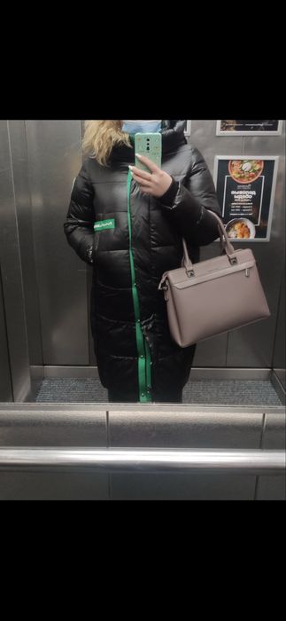 Продам женское зимнее длинное пальто
