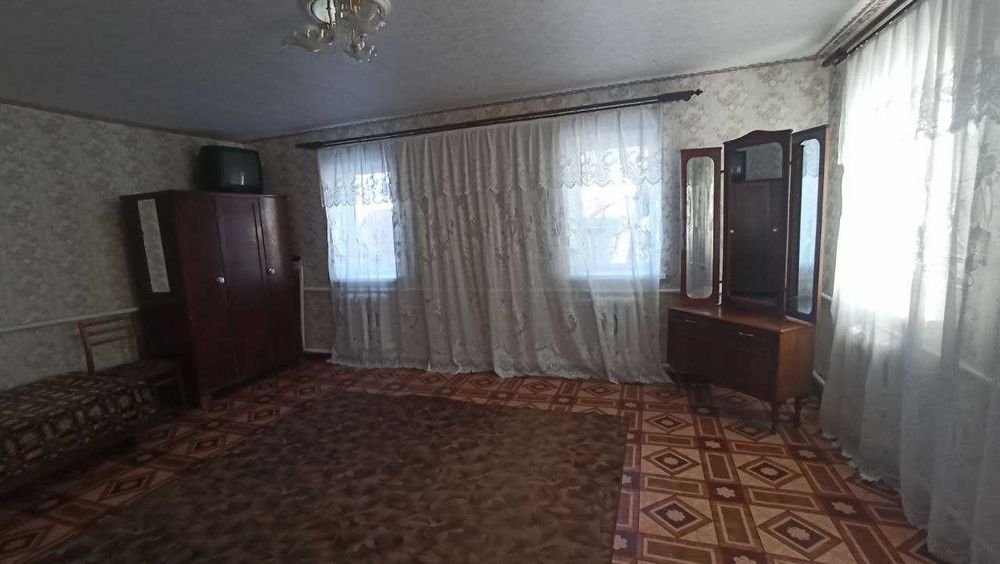 Невеликий будинок на 3 кім. в Малій Данилівці, з газом та зручностями.