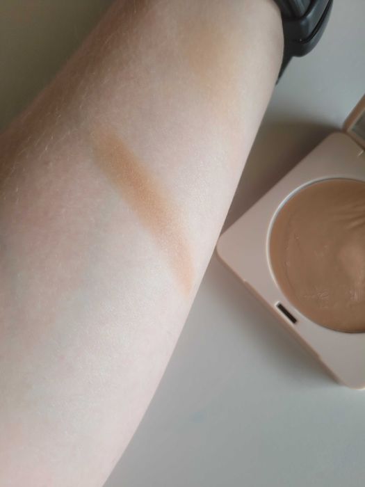 Summer Fridays bronzer kremowy odcień sand