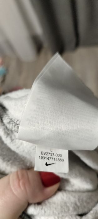 продам чоловічі спортивні штани Nike 
в хорошому стані 
розмір L