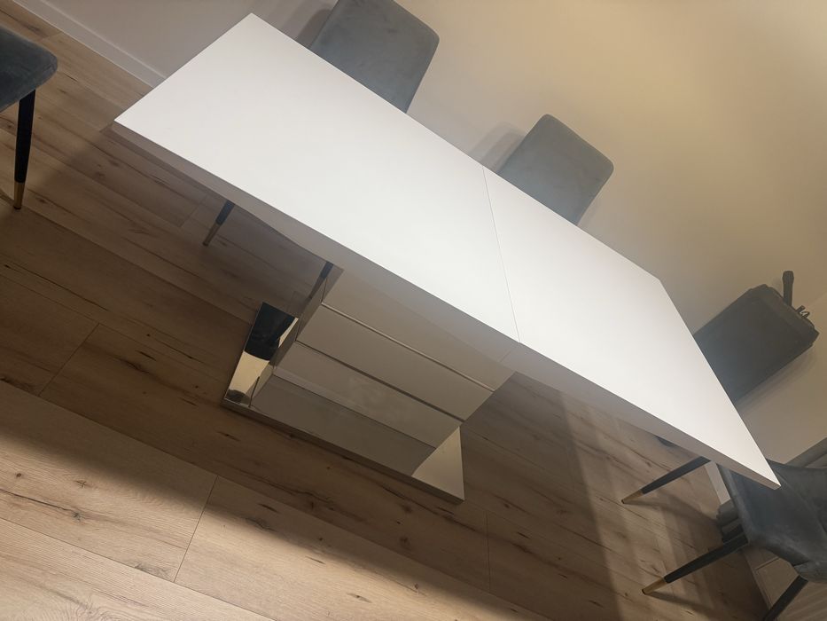 Stół biały lakierowany Imperial 90x160-200 Agata Meble