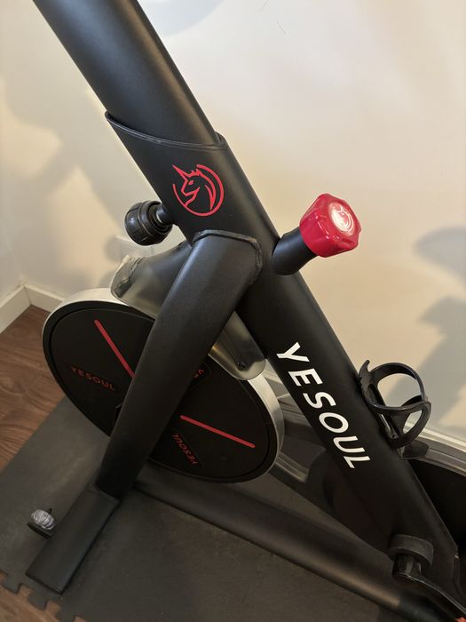 Bicicleta estática para spinning/cycling - Como nova