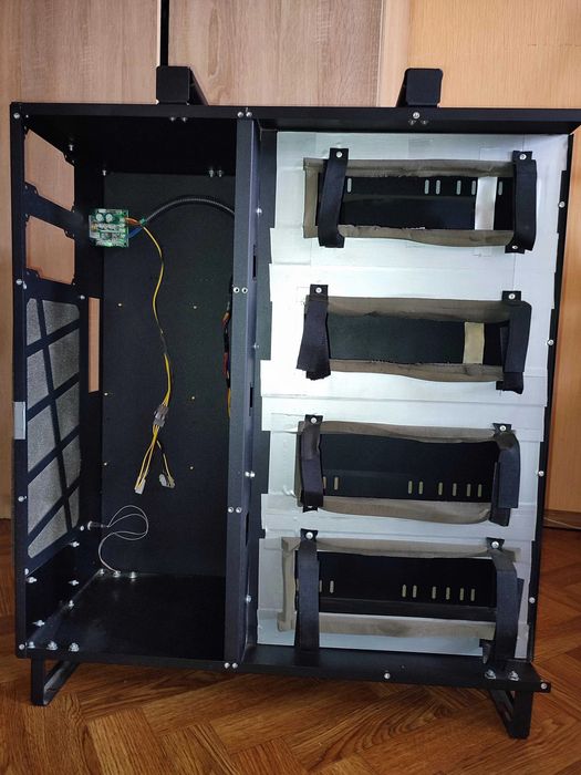 Obudowa Koparki Kryptowalut Donnager Case 8 GPU