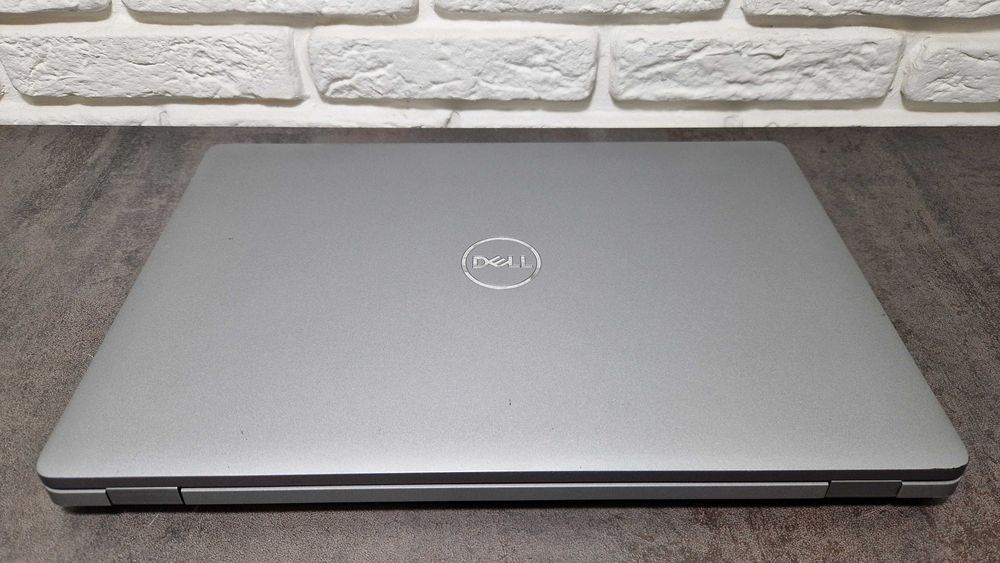 Ноутбук Dell Latitude 5510 /i7 1061U /12/256