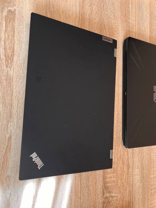 Lenovo Thinkpad p15 gen 1 — 1 ТБ, ніяких зауважень — як новий