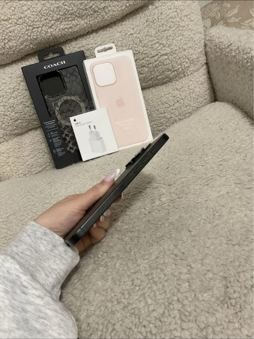 Apple iPhone 15 Pro Max 256GB Tytan czarny