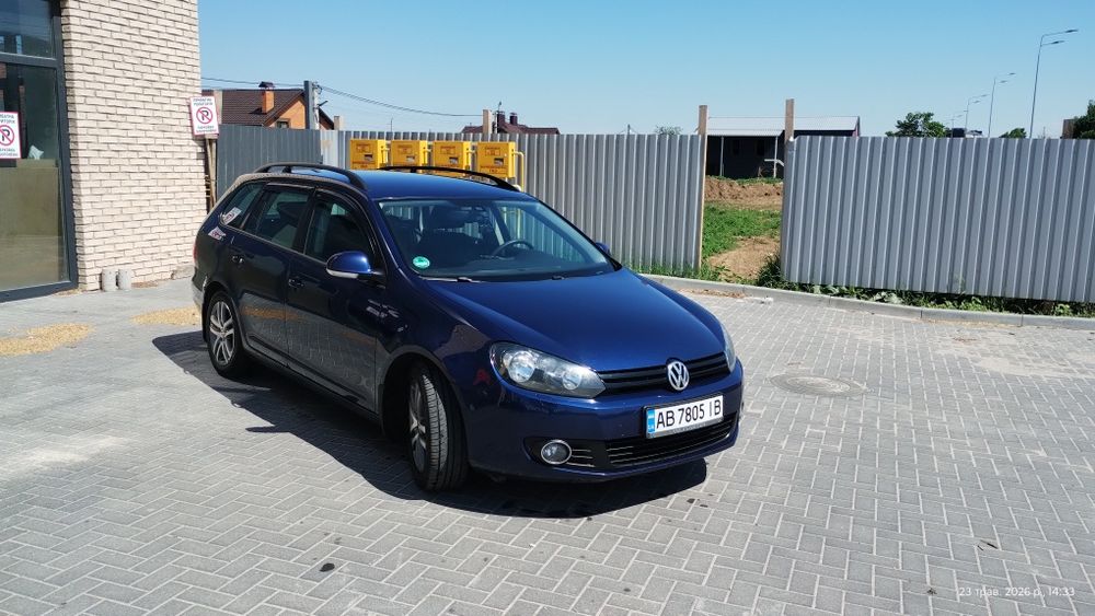 Volkswagen Golf VI