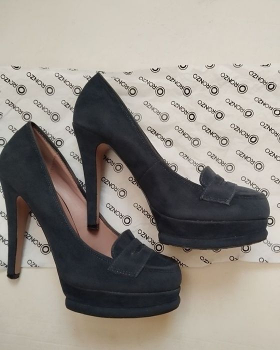 Безкоштовно туфлі замшеві темно сині