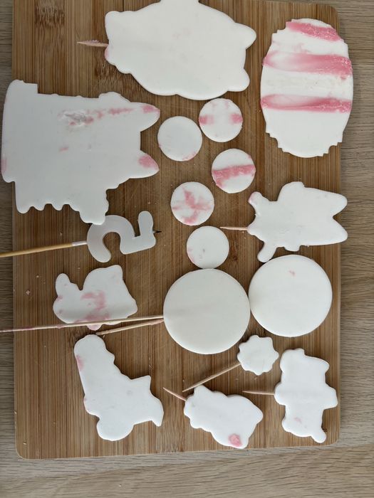 Ozdoby na tort Koci Domek Gabi