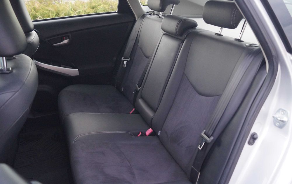 Toyota PRIUS rok 2012 1.8