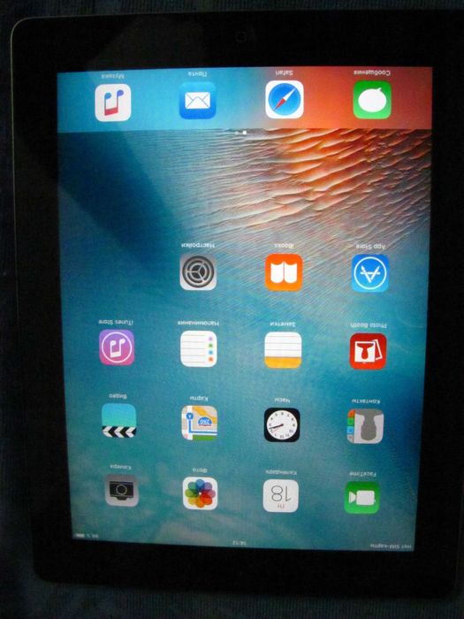 iPad 2 A1396, Wi-Fi+3G  16 gb + новый шнур. Идеальное состояние