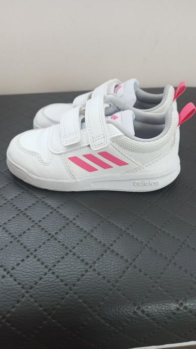 Buty dziecięce Adidas, rozmiar 26, stan idealny