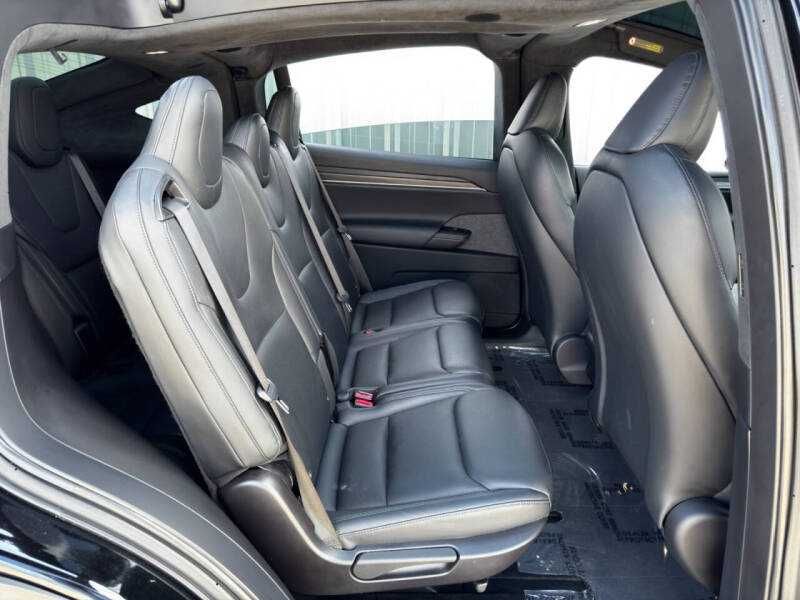 2023 Tesla Model X Standard Range