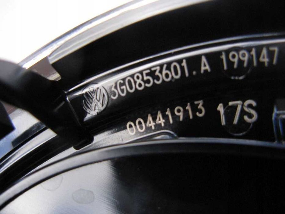 Эмблема под дистроник Passat B8  Jetta  3G0853601AJZA новый оригинал