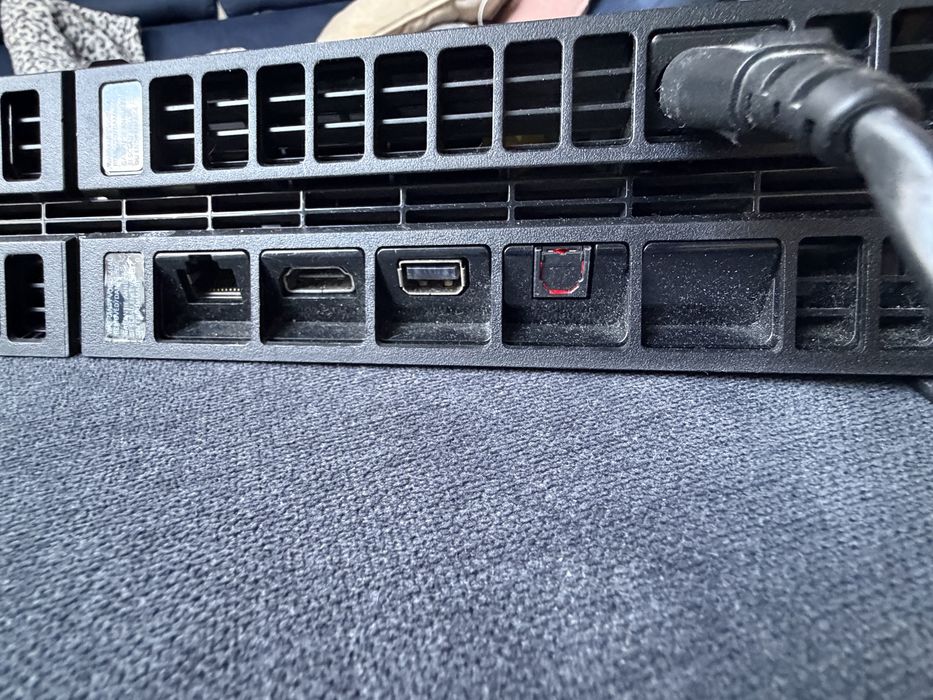 Konsola Playstation 4