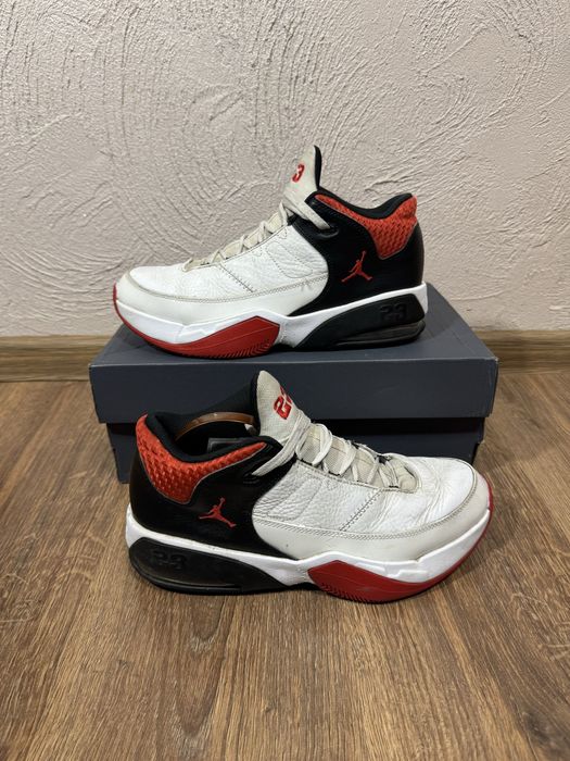 Кросівки Nike Jordan Max Aura 3