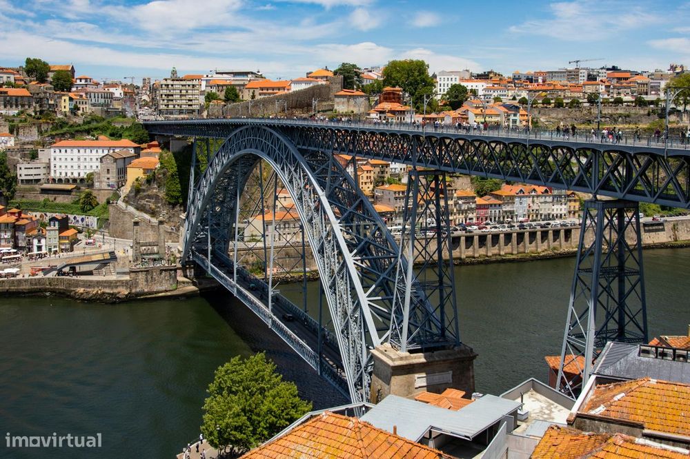 Luxuosa Propriedade com Vista para o Rio no Porto