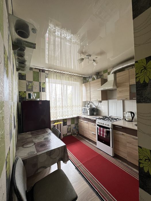 Подобово однокімнатна квартира. ЦЕНТР МІСТА ТА РАЙОН СІЛЬМАШ