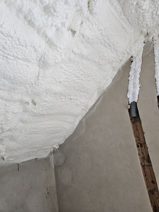 Ocieplenie poddaszy wełna celulozowa/ PIANA PUR