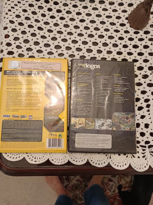 Vendo Jogo de defesa e  Medieval Total War Gold Edition original para