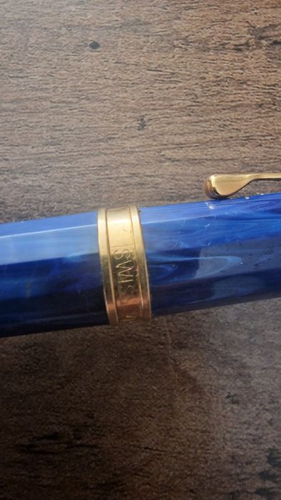 Caran d'ache Equinoxe azul mármore