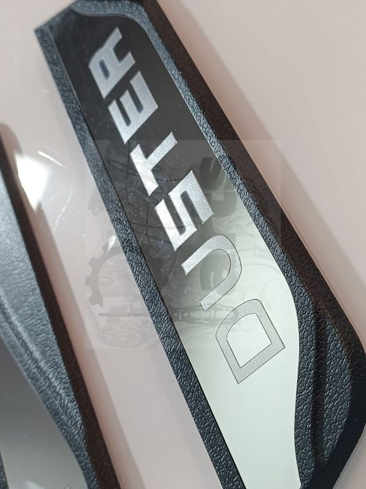 Frisos Soleira de Porta Renault Duster 2010/2022