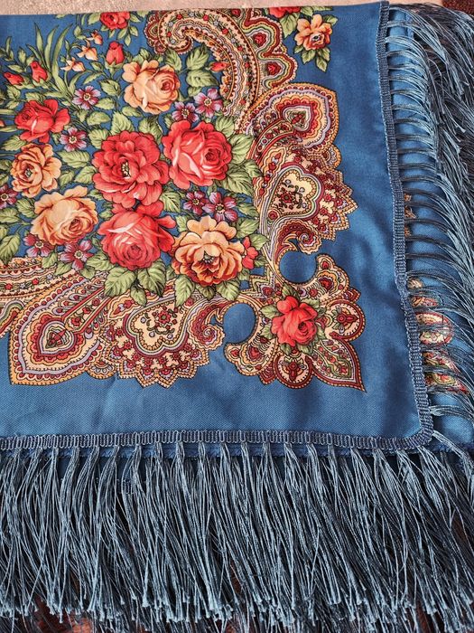 Apaszka z frędzlami