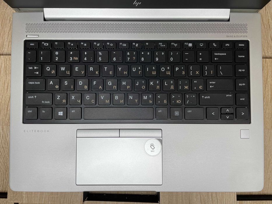 №5377 Ноутбук HP EliteBook 745 G5 14" FHD IPS/7 Pro 2700U/8Gb/SSD240Gb