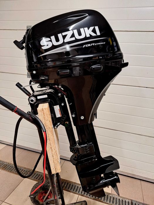 Nowy Silnik do łodzi, zaburtowy 0 mth Suzuki 20km