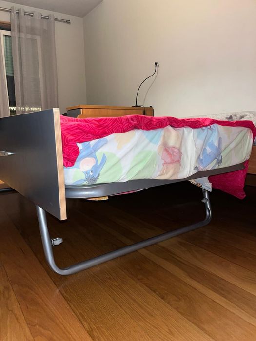 Cama dupla solteiro, 2 colchões e 3 módulos arrumação