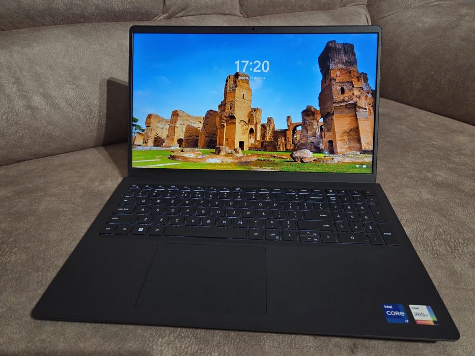 Laptop DELL Vostro V3520, Intel Core i7, 16GB DDR4, SSD  512 GB, Win11
