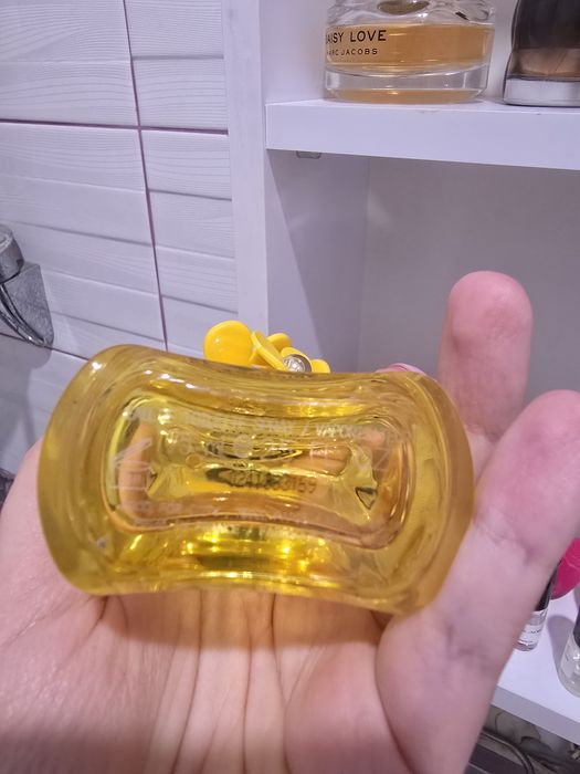 Daisy marc jacobs  sunshine