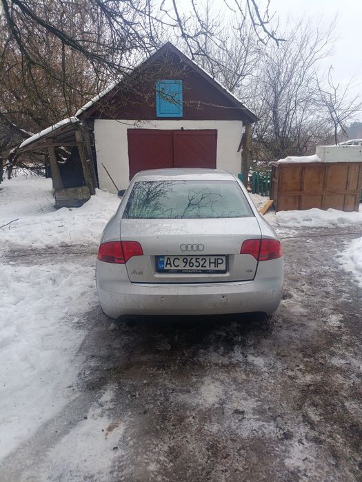 Ауді А4 2005 року