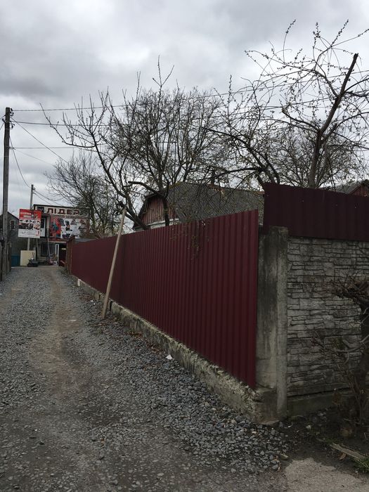 ПРОДАЖ 1/2 будинку під комерційну діяльність