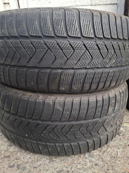 235 45 18 зима pirelli пара 2020 5мм.